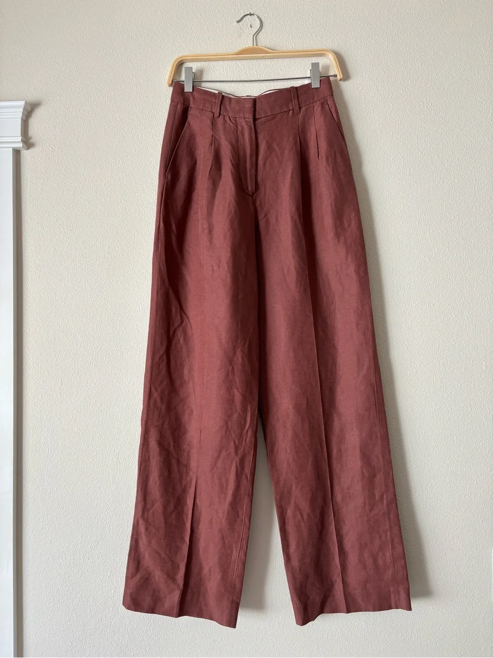 Aritzia Wilfred The Effortless Pant Wide-Leg Trousers in Brick Red Brown Size 4